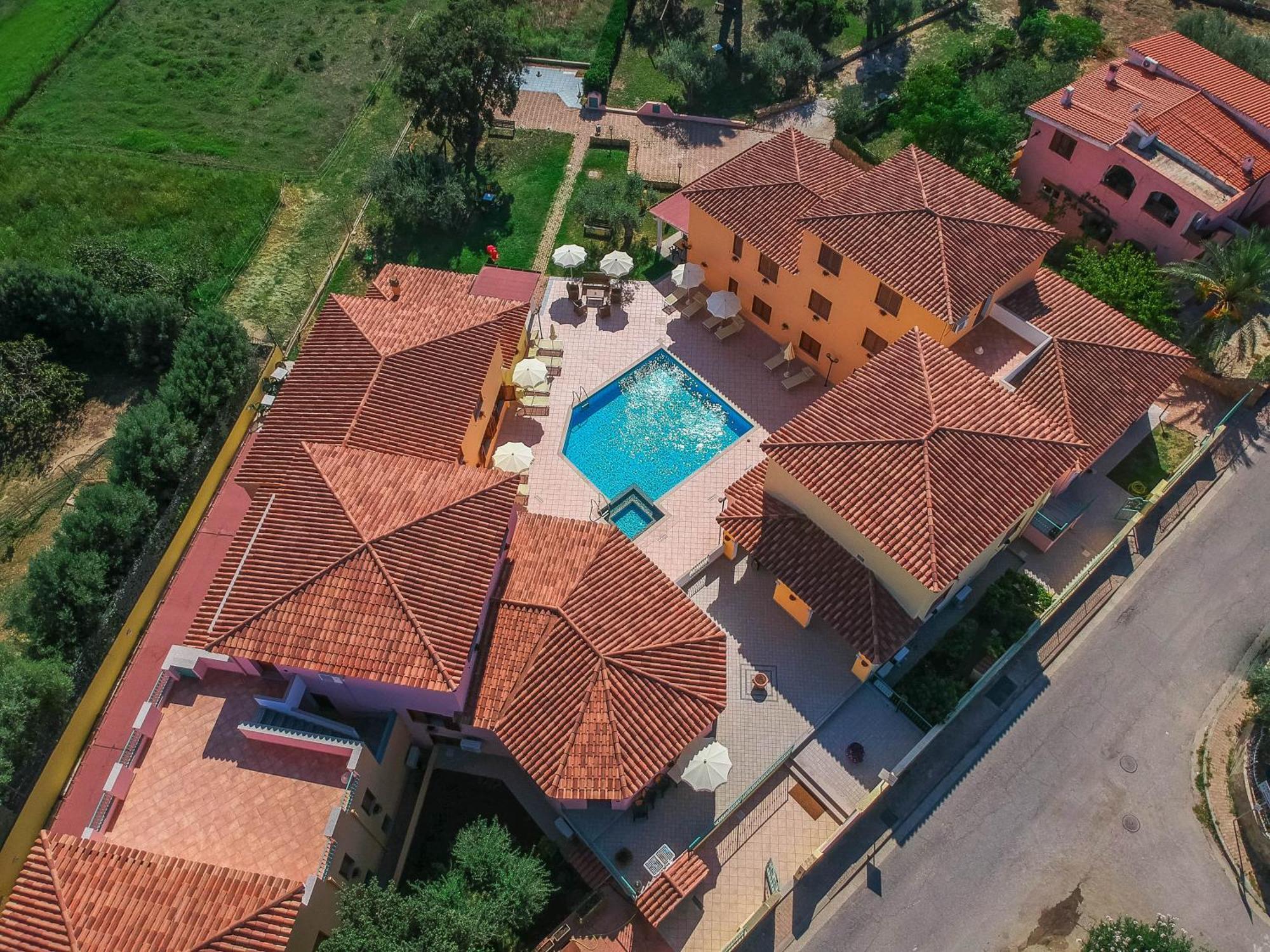 Residence Cala Viola Cala Liberotto Exterior foto