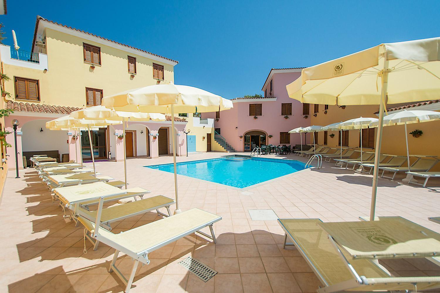 Residence Cala Viola Cala Liberotto Exterior foto
