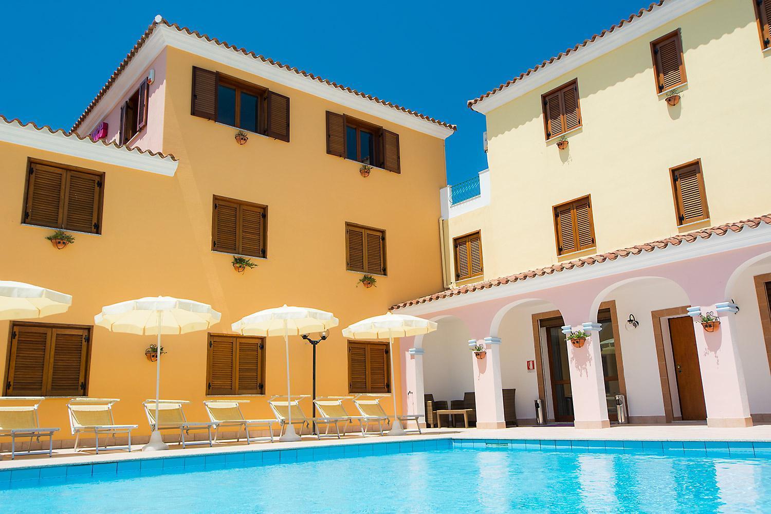Residence Cala Viola Cala Liberotto Exterior foto